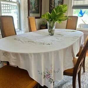 Vintage White Cotton Embroidered Floral Tablecloth with 6 Matching Napkins Set